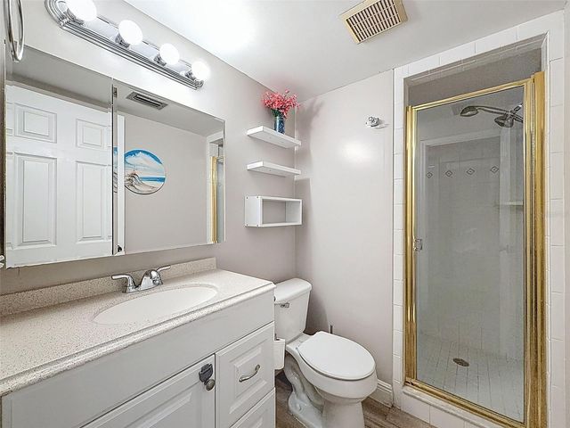 7923 SINGING COURT PLACE, Tampa, FL 33615