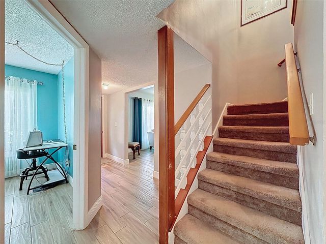 7923 SINGING COURT PLACE, Tampa, FL 33615