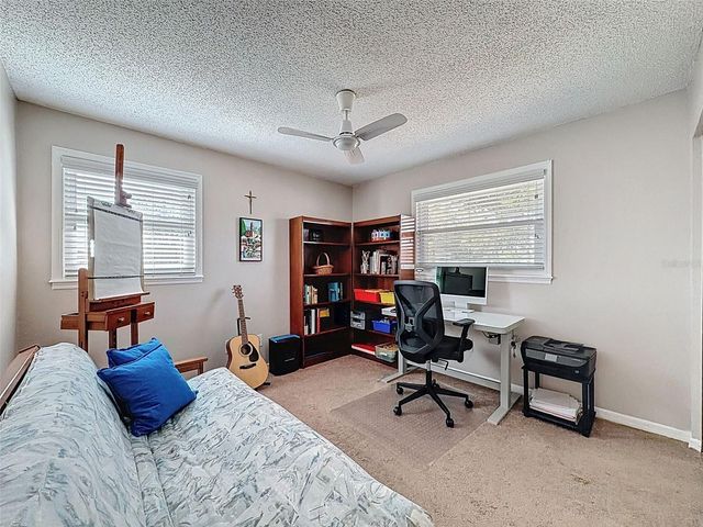 7923 SINGING COURT PLACE, Tampa, FL 33615