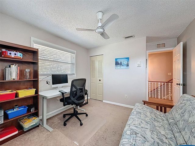 7923 SINGING COURT PLACE, Tampa, FL 33615