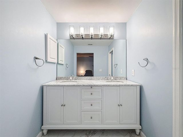 7923 SINGING COURT PLACE, Tampa, FL 33615