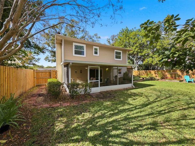 7923 SINGING COURT PLACE, Tampa, FL 33615