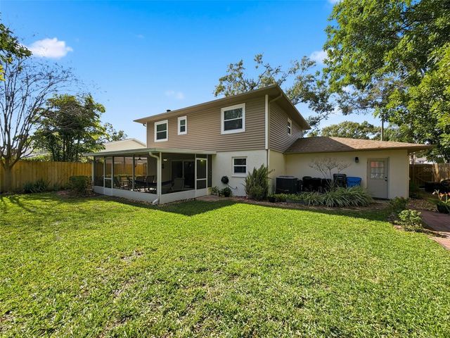 7923 SINGING COURT PLACE, Tampa, FL 33615