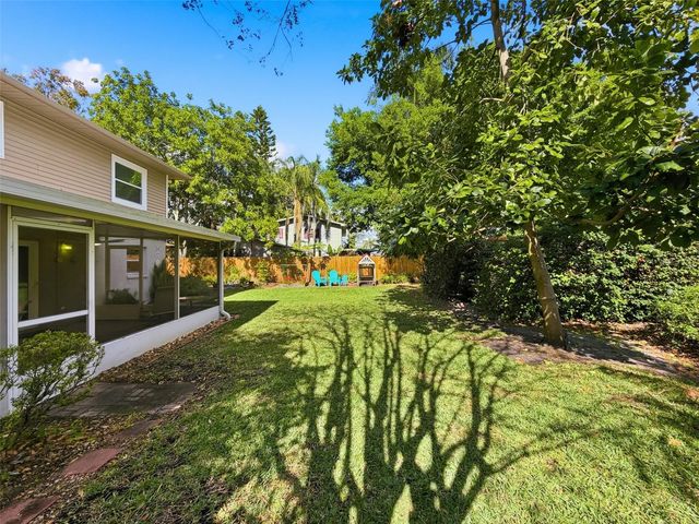 7923 SINGING COURT PLACE, Tampa, FL 33615