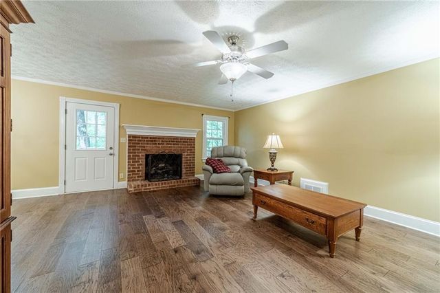 1600 Oleander Lane SW, Lilburn, GA 30047