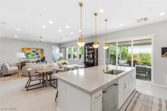 10196 Sequoia Glen Avenue, Las Vegas, NV 89166