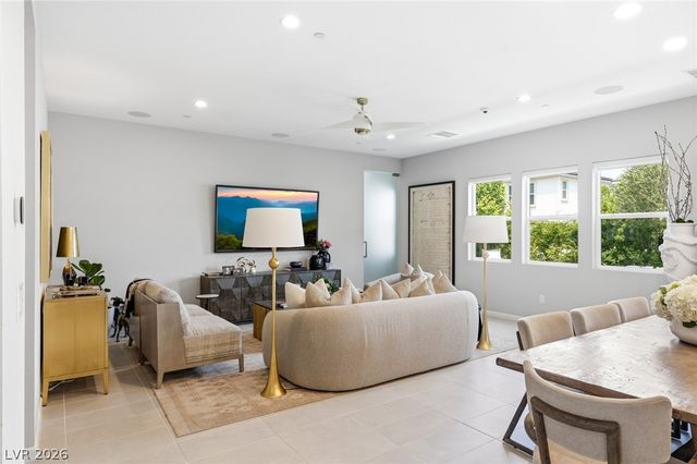 10196 Sequoia Glen Avenue, Las Vegas, NV 89166