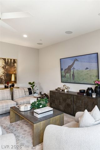 10196 Sequoia Glen Avenue, Las Vegas, NV 89166