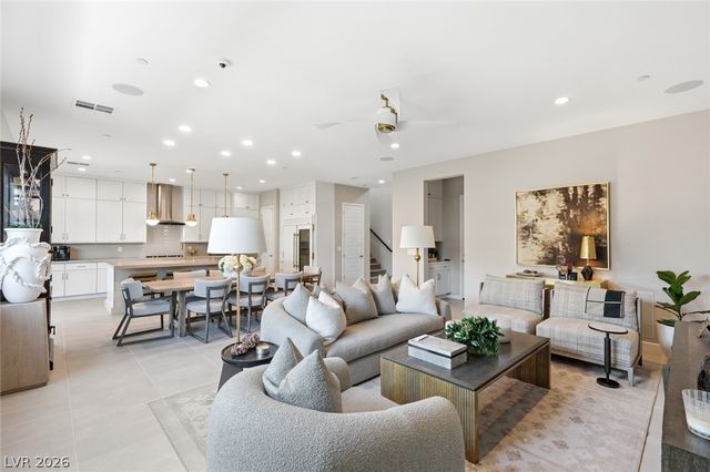 10196 Sequoia Glen Avenue, Las Vegas, NV 89166