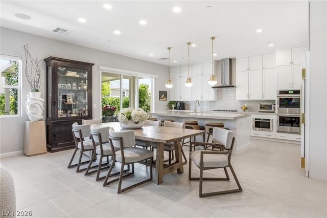 10196 Sequoia Glen Avenue, Las Vegas, NV 89166