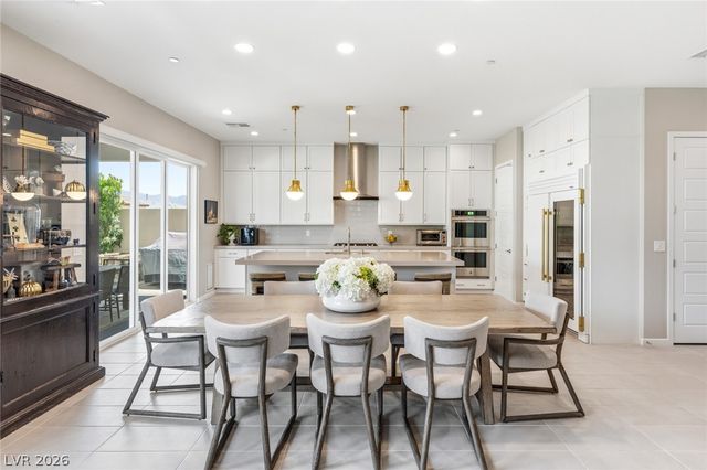 10196 Sequoia Glen Avenue, Las Vegas, NV 89166