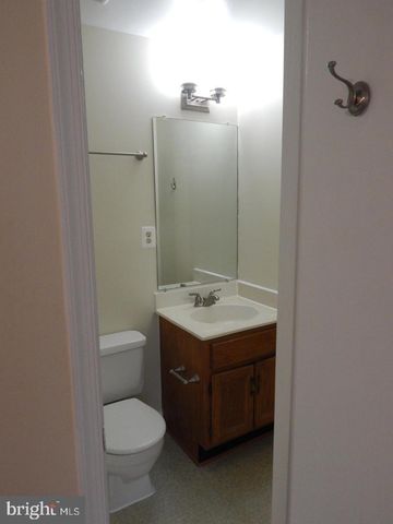 3055 BRAXTON WOOD CT, Fairfax, VA 22031