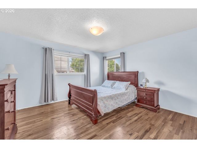 1104 STANFIELD Rd, Woodburn, OR 97071