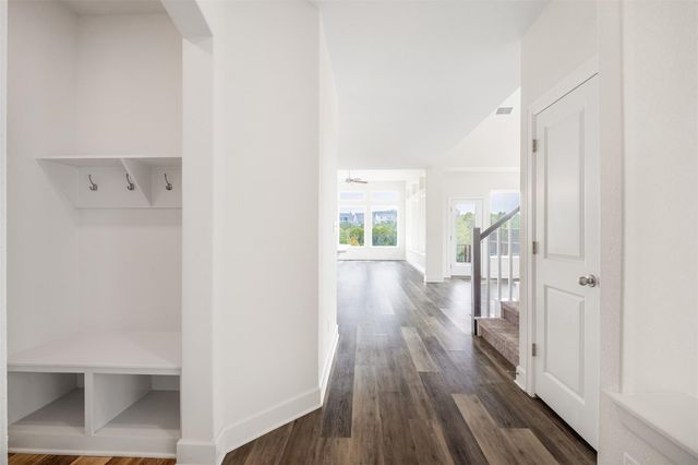 748 Hazy Hills LOOP, Dripping Springs, TX 78620