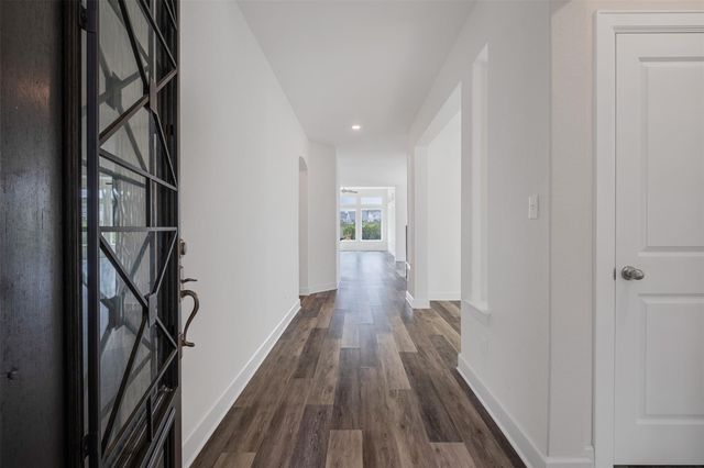 748 Hazy Hills LOOP, Dripping Springs, TX 78620