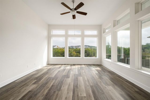 748 Hazy Hills LOOP, Dripping Springs, TX 78620