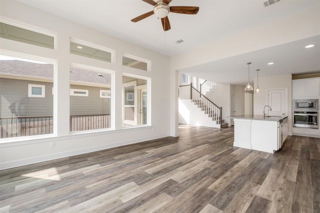 748 Hazy Hills LOOP, Dripping Springs, TX 78620