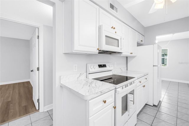 6960 SUNSET DRIVE S 1A, South Pasadena, FL 33707