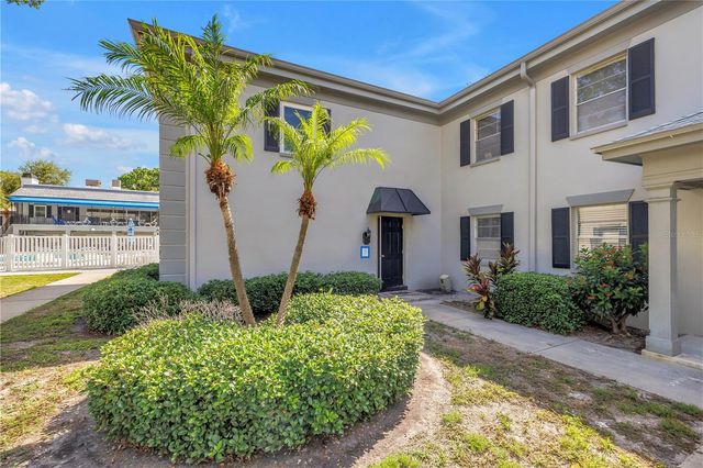 6960 SUNSET DRIVE S 1A, South Pasadena, FL 33707