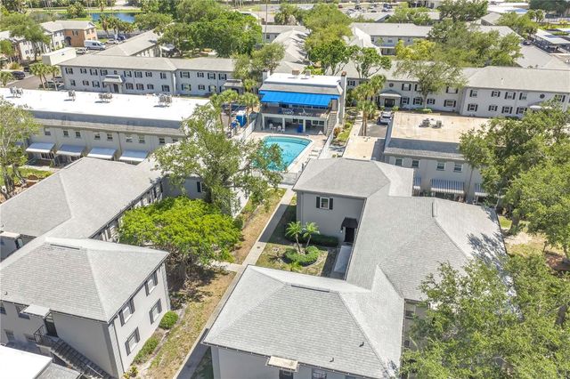 6960 SUNSET DRIVE S 1A, South Pasadena, FL 33707
