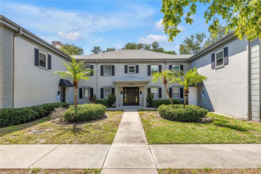 6960 SUNSET DRIVE S 1A, South Pasadena, FL 33707