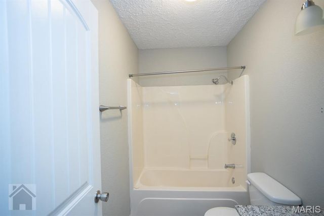 15345 Top Drive, St Robert, MO 65584