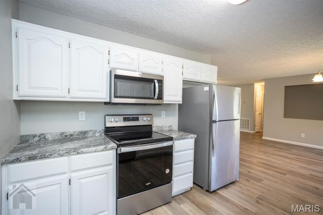 15345 Top Drive, St Robert, MO 65584