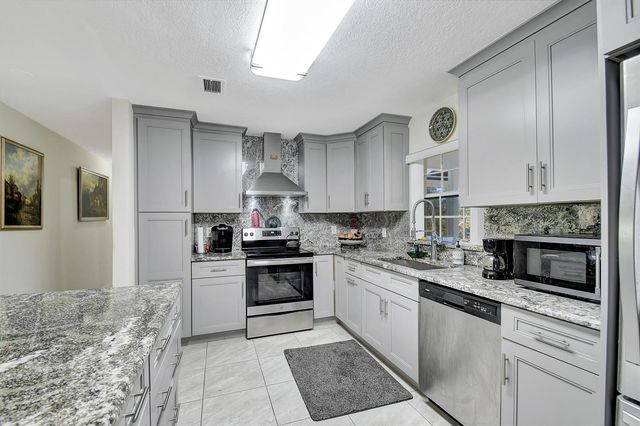 3446 Cabbage Palm Way, Loxahatchee, FL 33470