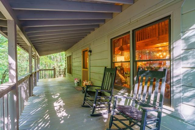19 Blackberry Falls Lane, Ellijay, GA 30536