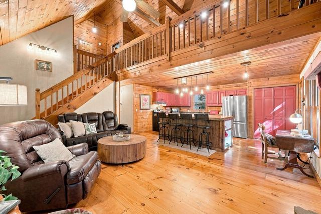 19 Blackberry Falls Lane, Ellijay, GA 30536