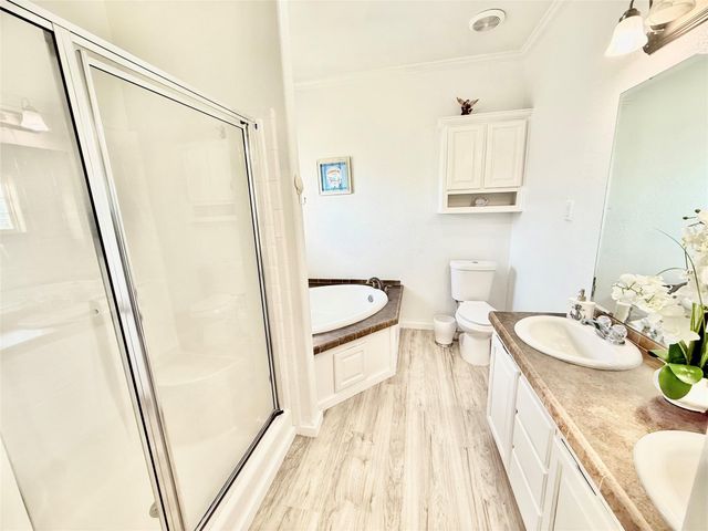 981 Nassau Drive, Crystal Beach, TX 77650