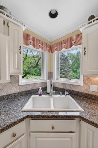 6359 Brandywood Trail, Sun Prairie, WI 53590