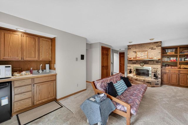 6359 Brandywood Trail, Sun Prairie, WI 53590