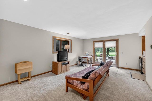 6359 Brandywood Trail, Sun Prairie, WI 53590