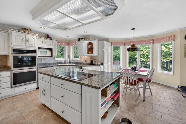 6359 Brandywood Trail, Sun Prairie, WI 53590