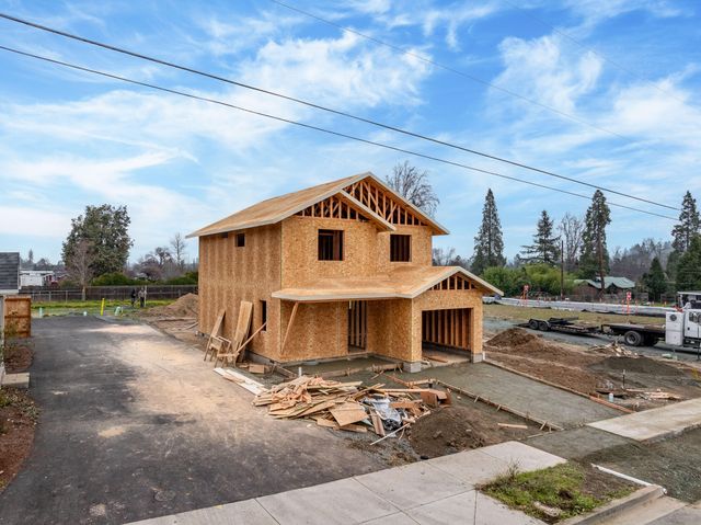 2724 Denton Trail, Grants Pass, OR 97527