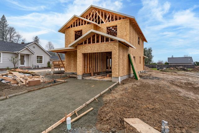 2724 Denton Trail, Grants Pass, OR 97527