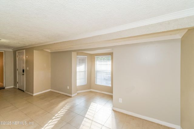 10655 TULSA Road, Jacksonville, FL 32218