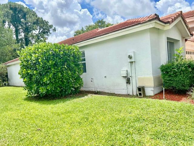 1796 S Club Drive, Wellington, FL 33414