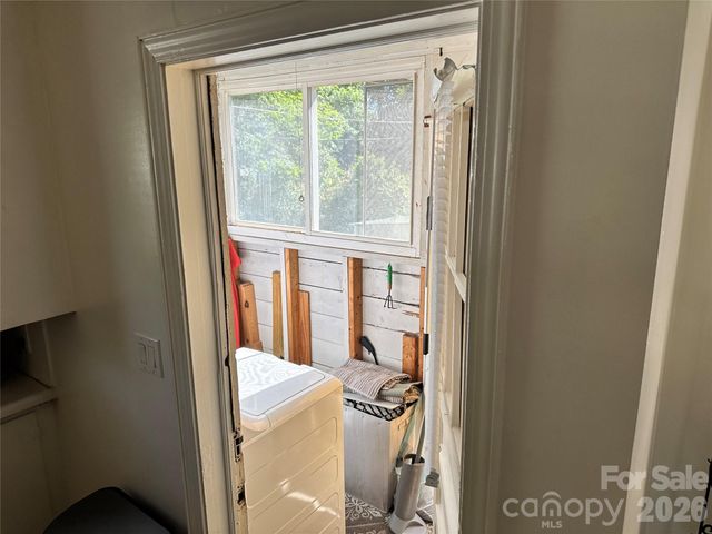600 W Cama Street 8, Charlotte, NC 28217