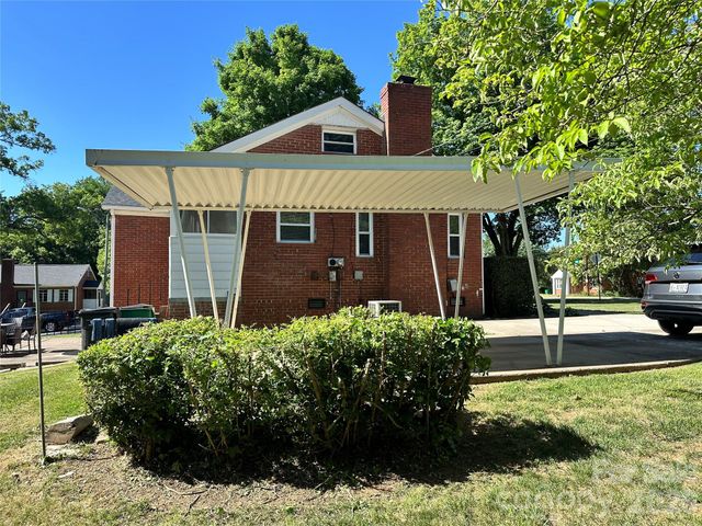 600 W Cama Street 8, Charlotte, NC 28217