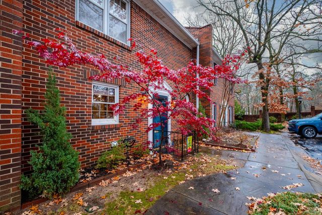 302 Cambridge Place, Little Rock, AR 72227