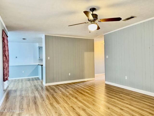 123 Fairoaks Drive, Jackson, MS 39212