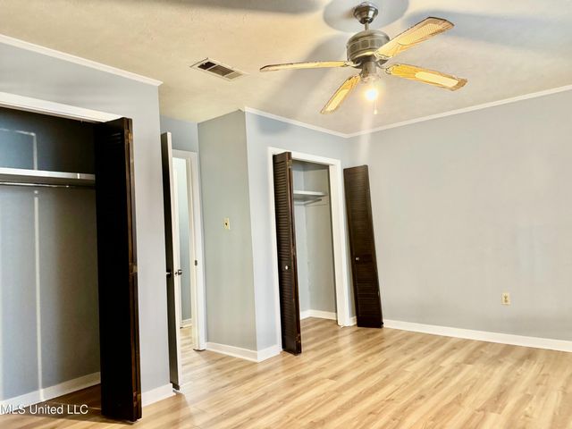 123 Fairoaks Drive, Jackson, MS 39212