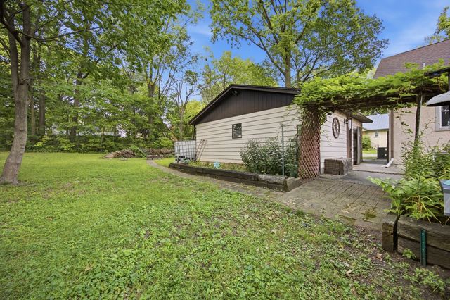 1725 Dave Court, Rockford, IL 61104