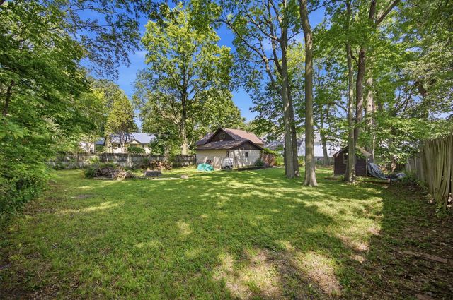 1725 Dave Court, Rockford, IL 61104