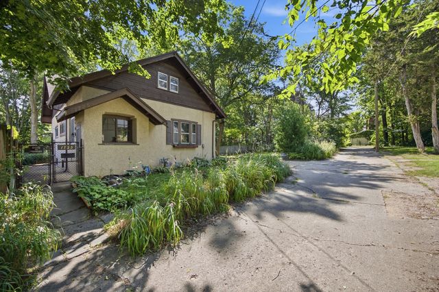 1725 Dave Court, Rockford, IL 61104