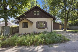 1725 Dave Court, Rockford, IL 61104
