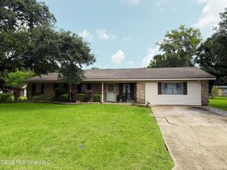 2318 Lynn Avenue, Gulfport, MS 39503