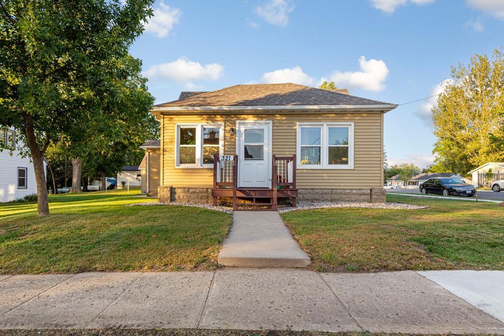 321 Oak Street, Le Sueur, MN 56058 — photo 2